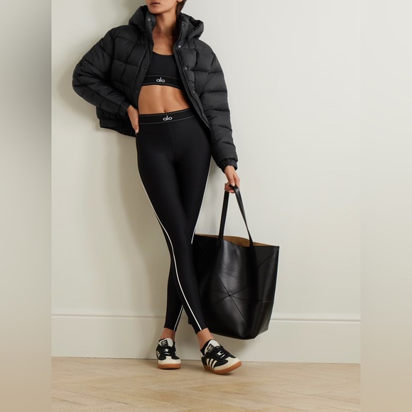 ALO Yoga Aspen Love Puffer Jacket NWOT - Picture 2 of 9